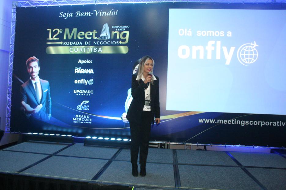 A Seguir, Thalita Hansen, explanou sobre os produtos corporativos da Onfly.
