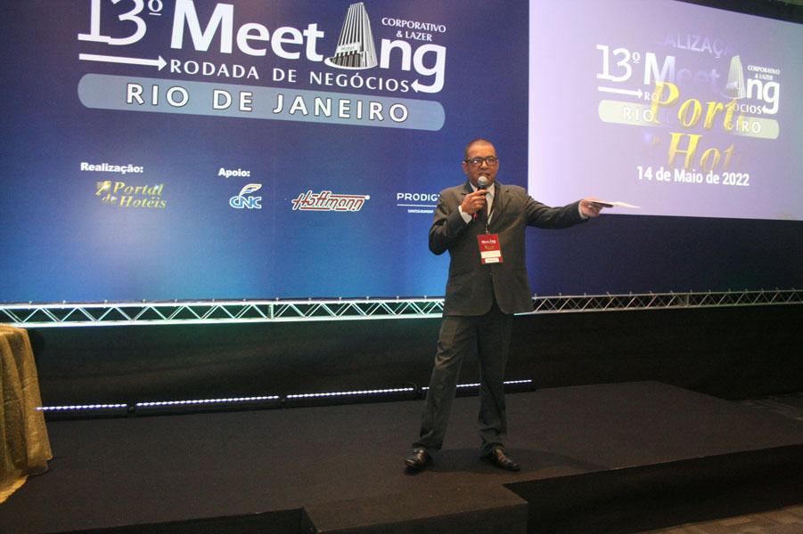 Abertura do Evento, aconteceu por meio de Claudio Vargens e...