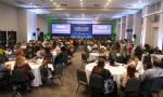 ...com a presena de mais de 20 expositores...